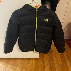 Kids North Face coat size M (10-12). Good condition. Flexible price